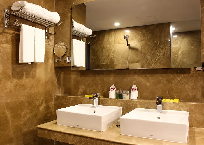 Grand Sokhalay 5* Siem Reap